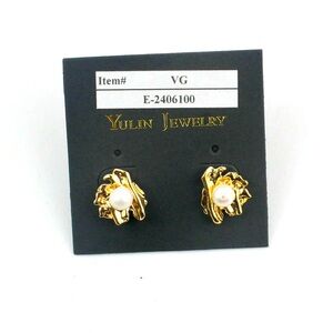 High-Quality Brass Earrings With imitation 18k gold plates, 100% natural pearl
